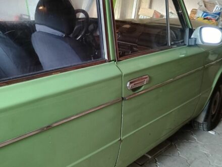 Зелений ВАЗ 2103, об'ємом двигуна 0 л та пробігом 150 тис. км за 166 $, фото 1 на Automoto.ua