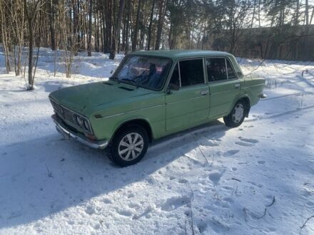 Зелений ВАЗ 2103, об'ємом двигуна 1.3 л та пробігом 130 тис. км за 600 $, фото 1 на Automoto.ua