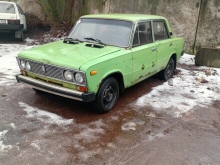 Зеленый ВАЗ 2103, объемом двигателя 1.5 л и пробегом 300 тыс. км за 233 $, фото 1 на Automoto.ua
