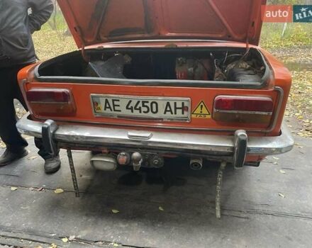 Помаранчевий ВАЗ 2103, об'ємом двигуна 1.5 л та пробігом 777 тис. км за 560 $, фото 3 на Automoto.ua
