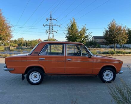 Оранжевый ВАЗ 2103, объемом двигателя 1.5 л и пробегом 145 тыс. км за 1000 $, фото 4 на Automoto.ua