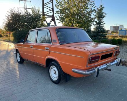 Оранжевый ВАЗ 2103, объемом двигателя 1.5 л и пробегом 145 тыс. км за 1000 $, фото 3 на Automoto.ua