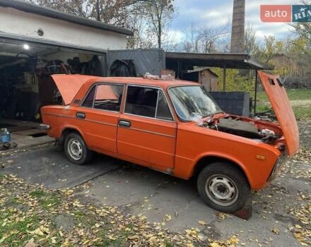 Помаранчевий ВАЗ 2103, об'ємом двигуна 1.5 л та пробігом 777 тис. км за 560 $, фото 2 на Automoto.ua