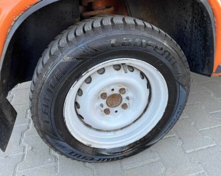 Оранжевый ВАЗ 2103, объемом двигателя 1.5 л и пробегом 145 тыс. км за 1000 $, фото 14 на Automoto.ua