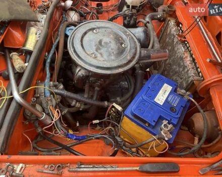 Помаранчевий ВАЗ 2103, об'ємом двигуна 1.5 л та пробігом 777 тис. км за 560 $, фото 1 на Automoto.ua