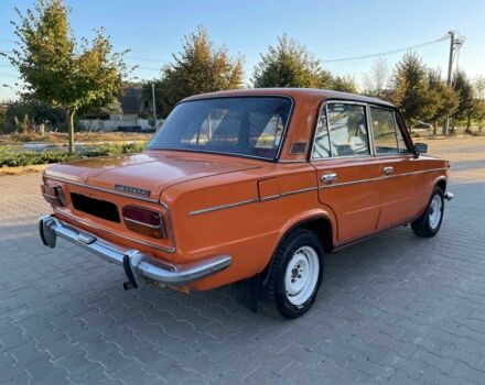 Оранжевый ВАЗ 2103, объемом двигателя 1.5 л и пробегом 145 тыс. км за 1000 $, фото 2 на Automoto.ua