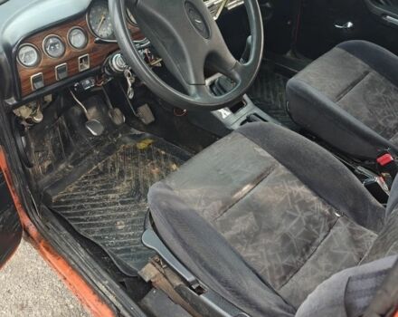 Оранжевый ВАЗ 2103, объемом двигателя 1.5 л и пробегом 200 тыс. км за 473 $, фото 2 на Automoto.ua