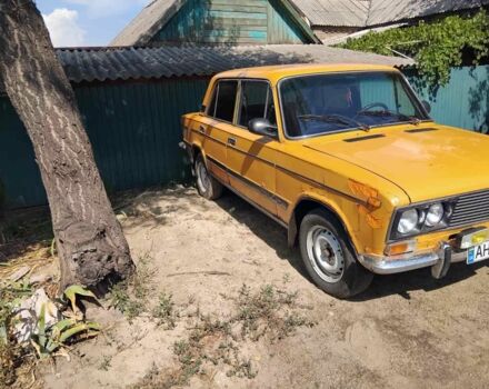 Оранжевый ВАЗ 2103, объемом двигателя 1.5 л и пробегом 150 тыс. км за 476 $, фото 2 на Automoto.ua