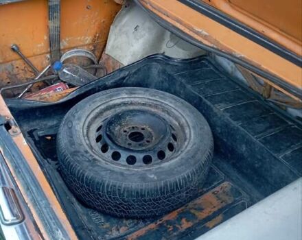 Оранжевый ВАЗ 2103, объемом двигателя 0 л и пробегом 297 тыс. км за 479 $, фото 4 на Automoto.ua