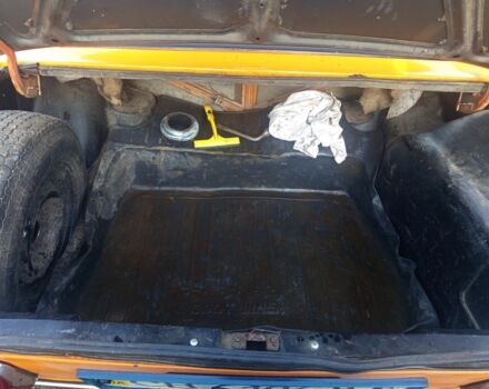 Оранжевый ВАЗ 2103, объемом двигателя 1 л и пробегом 60 тыс. км за 550 $, фото 5 на Automoto.ua