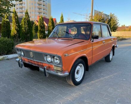 Оранжевый ВАЗ 2103, объемом двигателя 1.5 л и пробегом 145 тыс. км за 1000 $, фото 1 на Automoto.ua