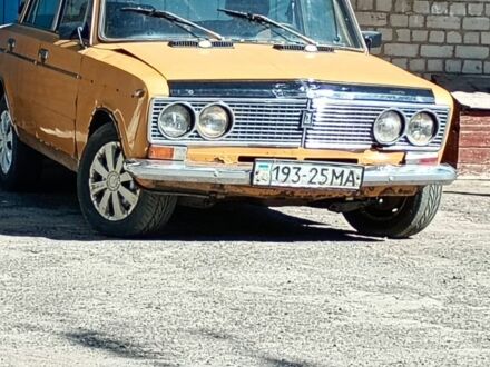 Оранжевый ВАЗ 2103, объемом двигателя 1.5 л и пробегом 234 тыс. км за 352 $, фото 1 на Automoto.ua