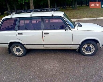 Белый ВАЗ 2104, объемом двигателя 1.3 л и пробегом 100 тыс. км за 700 $, фото 1 на Automoto.ua