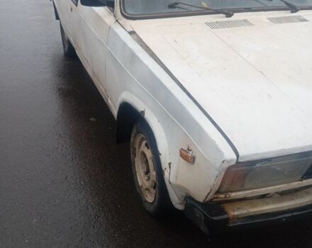 Белый ВАЗ 2104, объемом двигателя 1.5 л и пробегом 400 тыс. км за 286 $, фото 4 на Automoto.ua