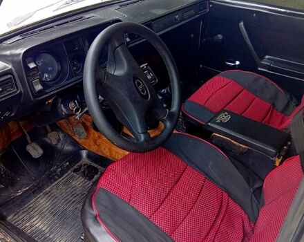 Белый ВАЗ 2104, объемом двигателя 1.5 л и пробегом 300 тыс. км за 700 $, фото 3 на Automoto.ua