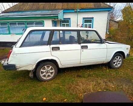 Белый ВАЗ 2104, объемом двигателя 1.5 л и пробегом 150 тыс. км за 800 $, фото 5 на Automoto.ua