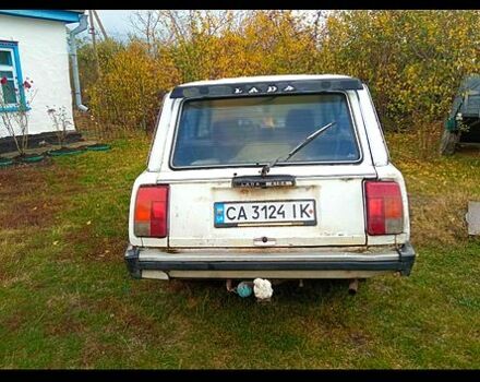 Белый ВАЗ 2104, объемом двигателя 1.5 л и пробегом 150 тыс. км за 800 $, фото 1 на Automoto.ua