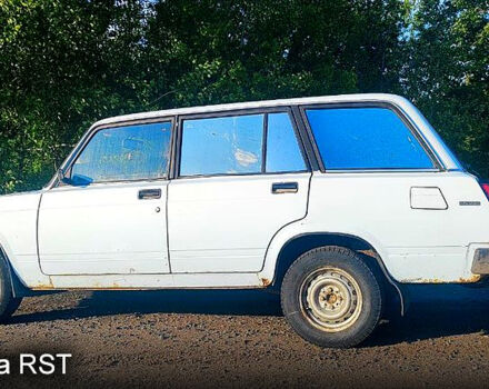 Белый ВАЗ 2104, объемом двигателя 1.5 л и пробегом 100 тыс. км за 600 $, фото 2 на Automoto.ua