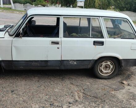 Белый ВАЗ 2104, объемом двигателя 0 л и пробегом 99 тыс. км за 280 $, фото 3 на Automoto.ua