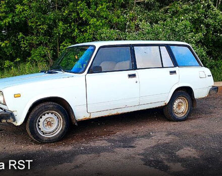 Белый ВАЗ 2104, объемом двигателя 1.5 л и пробегом 100 тыс. км за 600 $, фото 1 на Automoto.ua