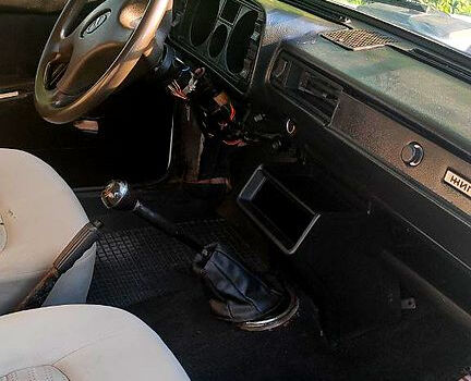 Белый ВАЗ 2104, объемом двигателя 1.5 л и пробегом 100 тыс. км за 600 $, фото 6 на Automoto.ua