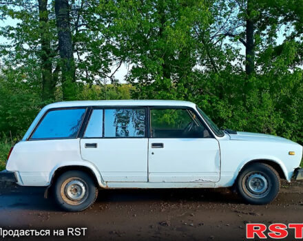 Белый ВАЗ 2104, объемом двигателя 1.5 л и пробегом 100 тыс. км за 600 $, фото 4 на Automoto.ua