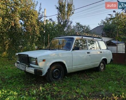 Белый ВАЗ 2104, объемом двигателя 0 л и пробегом 300 тыс. км за 550 $, фото 1 на Automoto.ua