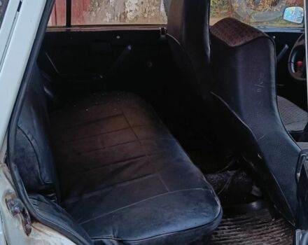 Белый ВАЗ 2104, объемом двигателя 1.5 л и пробегом 300 тыс. км за 442 $, фото 6 на Automoto.ua