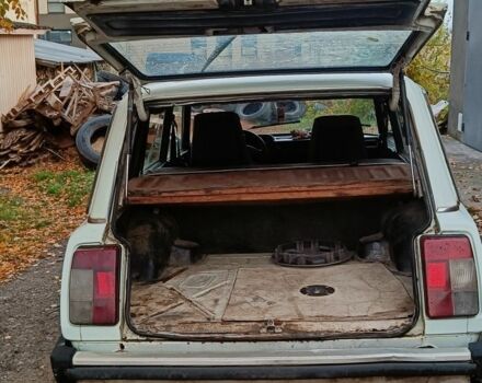 Белый ВАЗ 2104, объемом двигателя 1.5 л и пробегом 300 тыс. км за 442 $, фото 2 на Automoto.ua