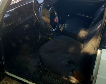 Белый ВАЗ 2104, объемом двигателя 1.5 л и пробегом 200 тыс. км за 600 $, фото 3 на Automoto.ua