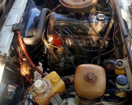 Белый ВАЗ 2104, объемом двигателя 1.5 л и пробегом 200 тыс. км за 600 $, фото 2 на Automoto.ua