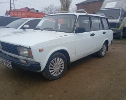 Белый ВАЗ 2104, объемом двигателя 0 л и пробегом 250 тыс. км за 815 $, фото 2 на Automoto.ua