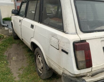Белый ВАЗ 2104, объемом двигателя 1.5 л и пробегом 1 тыс. км за 357 $, фото 2 на Automoto.ua