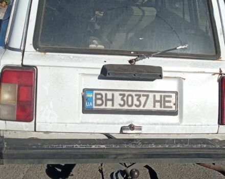 Белый ВАЗ 2104, объемом двигателя 1.5 л и пробегом 1000 тыс. км за 450 $, фото 3 на Automoto.ua