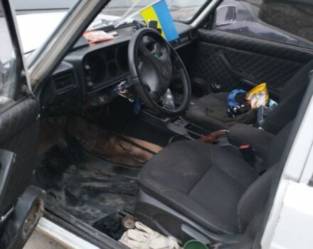 Белый ВАЗ 2104, объемом двигателя 1.5 л и пробегом 100 тыс. км за 510 $, фото 10 на Automoto.ua