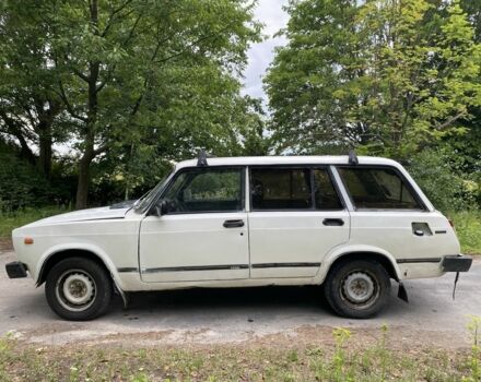 Белый ВАЗ 2104, объемом двигателя 0 л и пробегом 200 тыс. км за 388 $, фото 1 на Automoto.ua