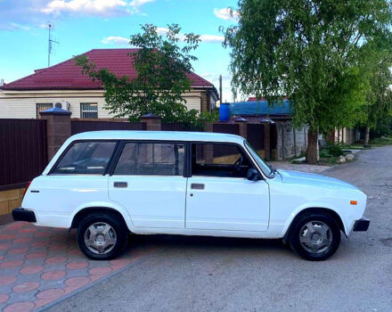 Белый ВАЗ 2104, объемом двигателя 1.5 л и пробегом 150 тыс. км за 999 $, фото 5 на Automoto.ua
