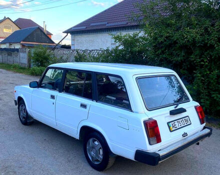 Белый ВАЗ 2104, объемом двигателя 1.5 л и пробегом 150 тыс. км за 999 $, фото 2 на Automoto.ua