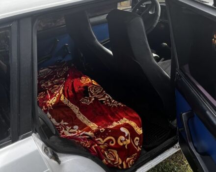 Белый ВАЗ 2104, объемом двигателя 1.5 л и пробегом 3 тыс. км за 1100 $, фото 5 на Automoto.ua