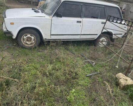 Белый ВАЗ 2104, объемом двигателя 0 л и пробегом 300 тыс. км за 500 $, фото 2 на Automoto.ua