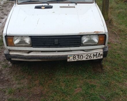 Белый ВАЗ 2104, объемом двигателя 1.5 л и пробегом 100 тыс. км за 639 $, фото 4 на Automoto.ua