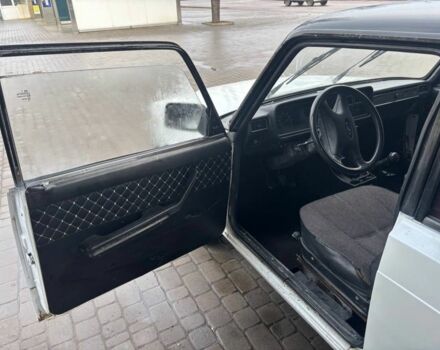Белый ВАЗ 2104, объемом двигателя 1.5 л и пробегом 320 тыс. км за 1200 $, фото 4 на Automoto.ua