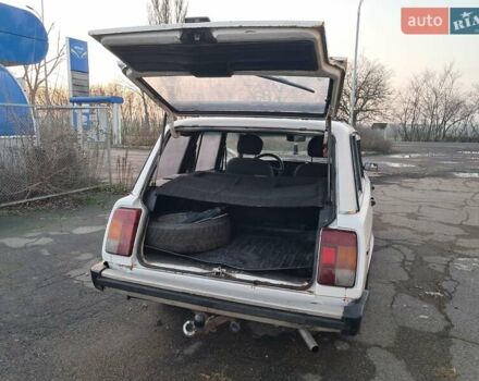Белый ВАЗ 2104, объемом двигателя 1.45 л и пробегом 500 тыс. км за 992 $, фото 4 на Automoto.ua