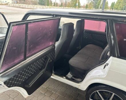 Белый ВАЗ 2104, объемом двигателя 1.5 л и пробегом 320 тыс. км за 1200 $, фото 11 на Automoto.ua