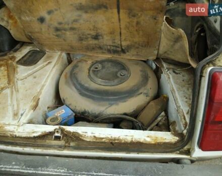 Белый ВАЗ 2104, объемом двигателя 1.5 л и пробегом 125 тыс. км за 450 $, фото 4 на Automoto.ua