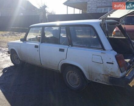 ВАЗ 2104 2003 в Репке на Automoto.ua Белый ВАЗ 2104, объемом двигателя 1.5 л и пробегом 70 тыс. км за 554 $, фото 2 на Automoto.ua