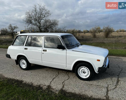 Білий ВАЗ 2104, об'ємом двигуна 1.58 л та пробігом 200 тис. км за 2600 $, фото 1 на Automoto.ua