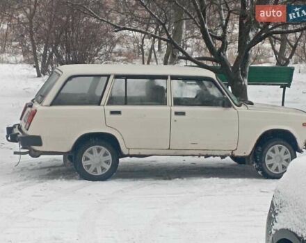 Белый ВАЗ 2104, объемом двигателя 1.5 л и пробегом 70 тыс. км за 713 $, фото 1 на Automoto.ua