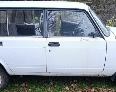 Белый ВАЗ 2104, объемом двигателя 1 л и пробегом 100 тыс. км за 410 $, фото 1 на Automoto.ua