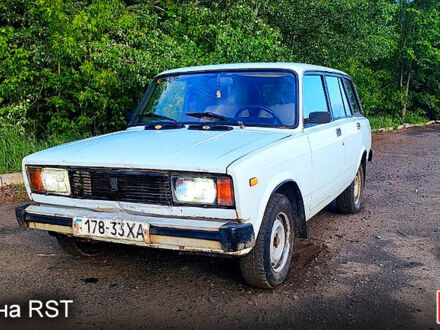 Белый ВАЗ 2104, объемом двигателя 1.5 л и пробегом 100 тыс. км за 600 $, фото 1 на Automoto.ua